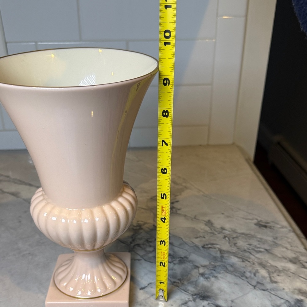 Lenox Roselyn Ardmore Vase - Picture 5 of 8